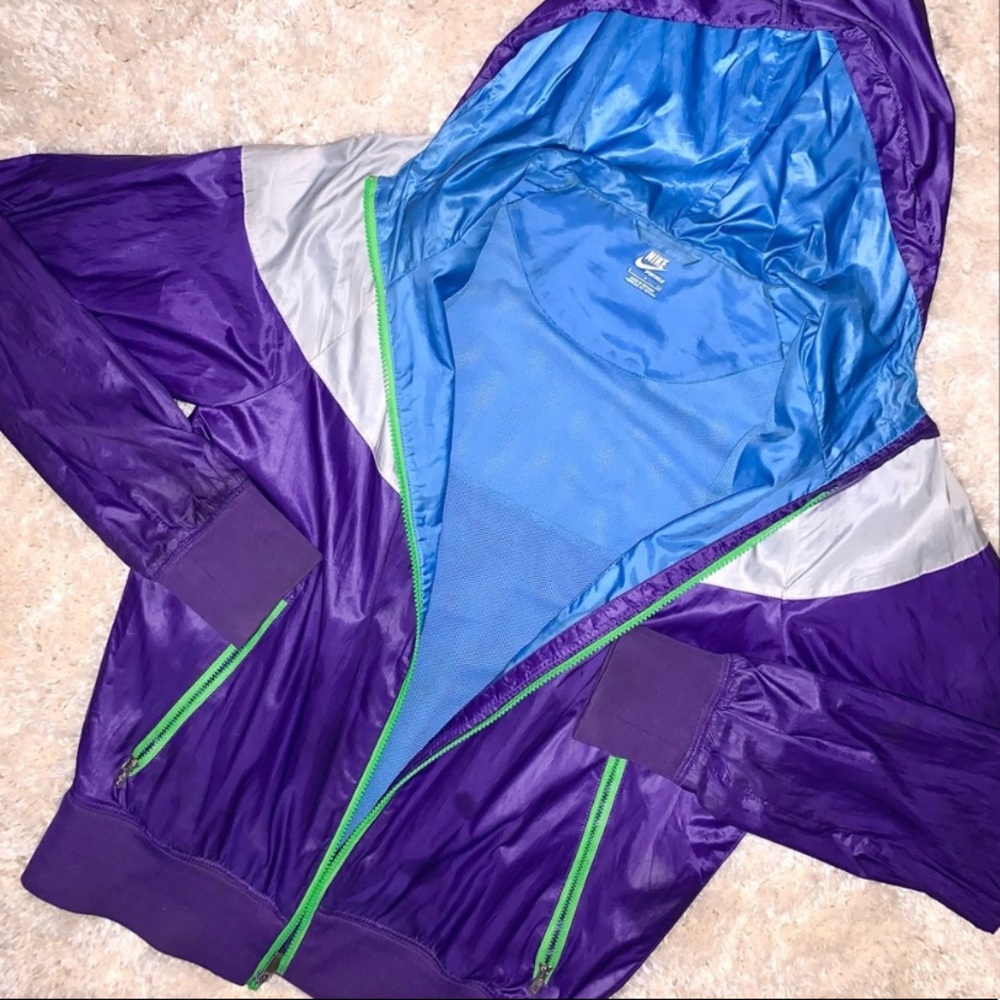 Nike Track Jacket - Picture 2 of 3